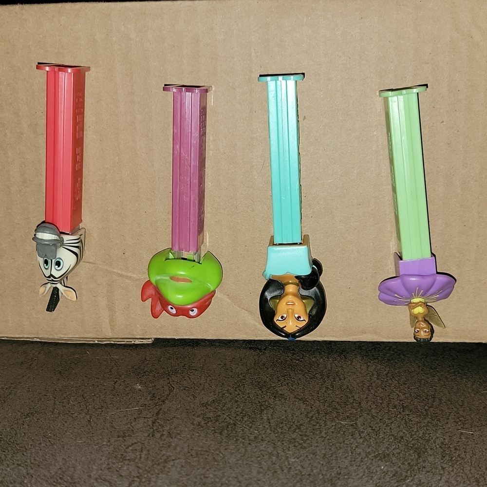 Collectible Pez Dispensers (x4)